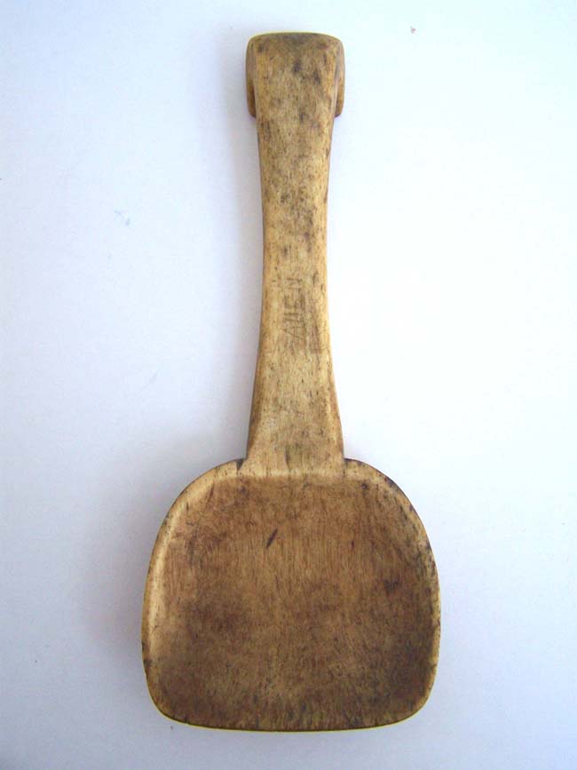 A 19th century ANTIQUE Whalebone Serving Spoon — image 2